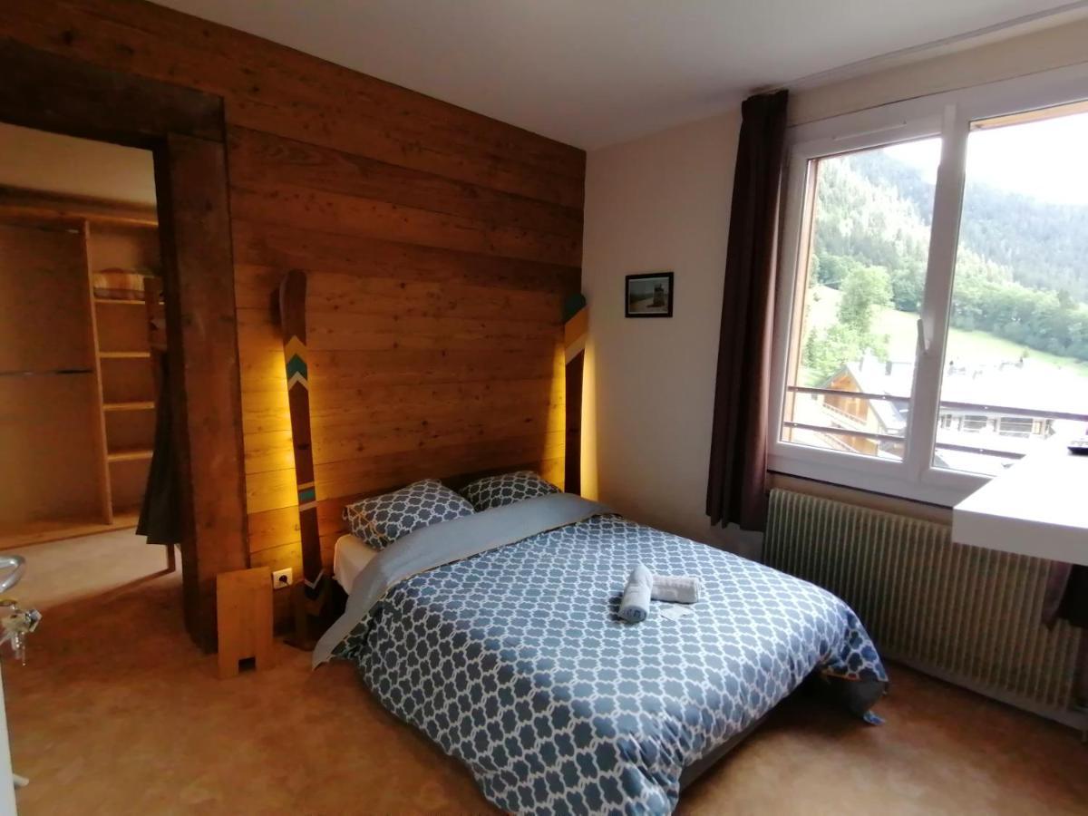 1861 Chatel Hostel Esterno foto