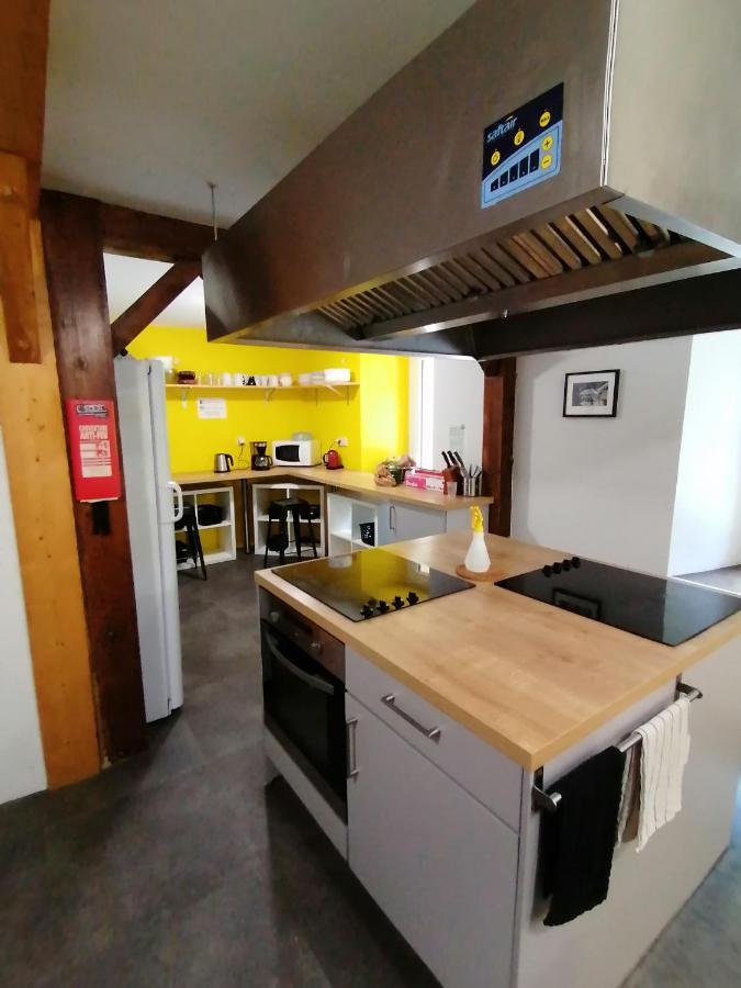 1861 Chatel Hostel Esterno foto
