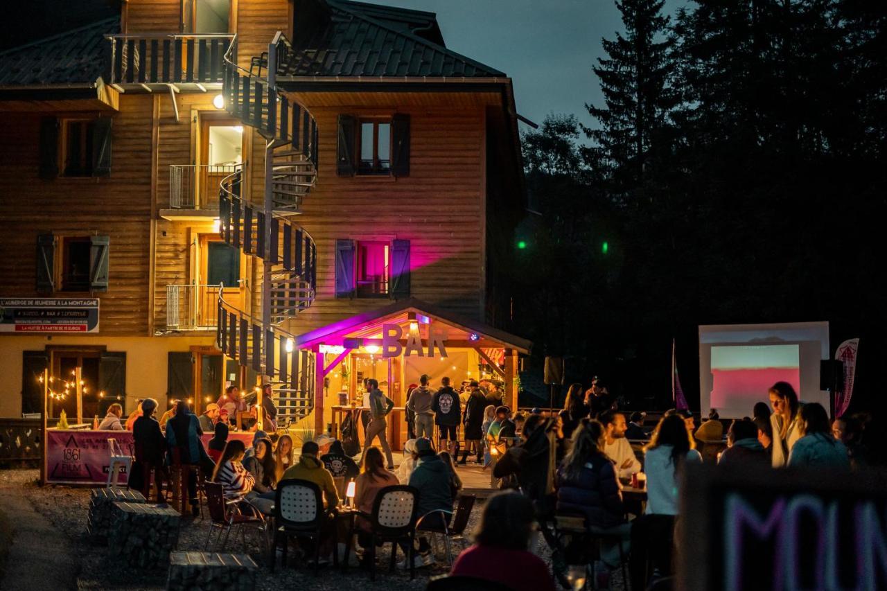 1861 Chatel Hostel Esterno foto