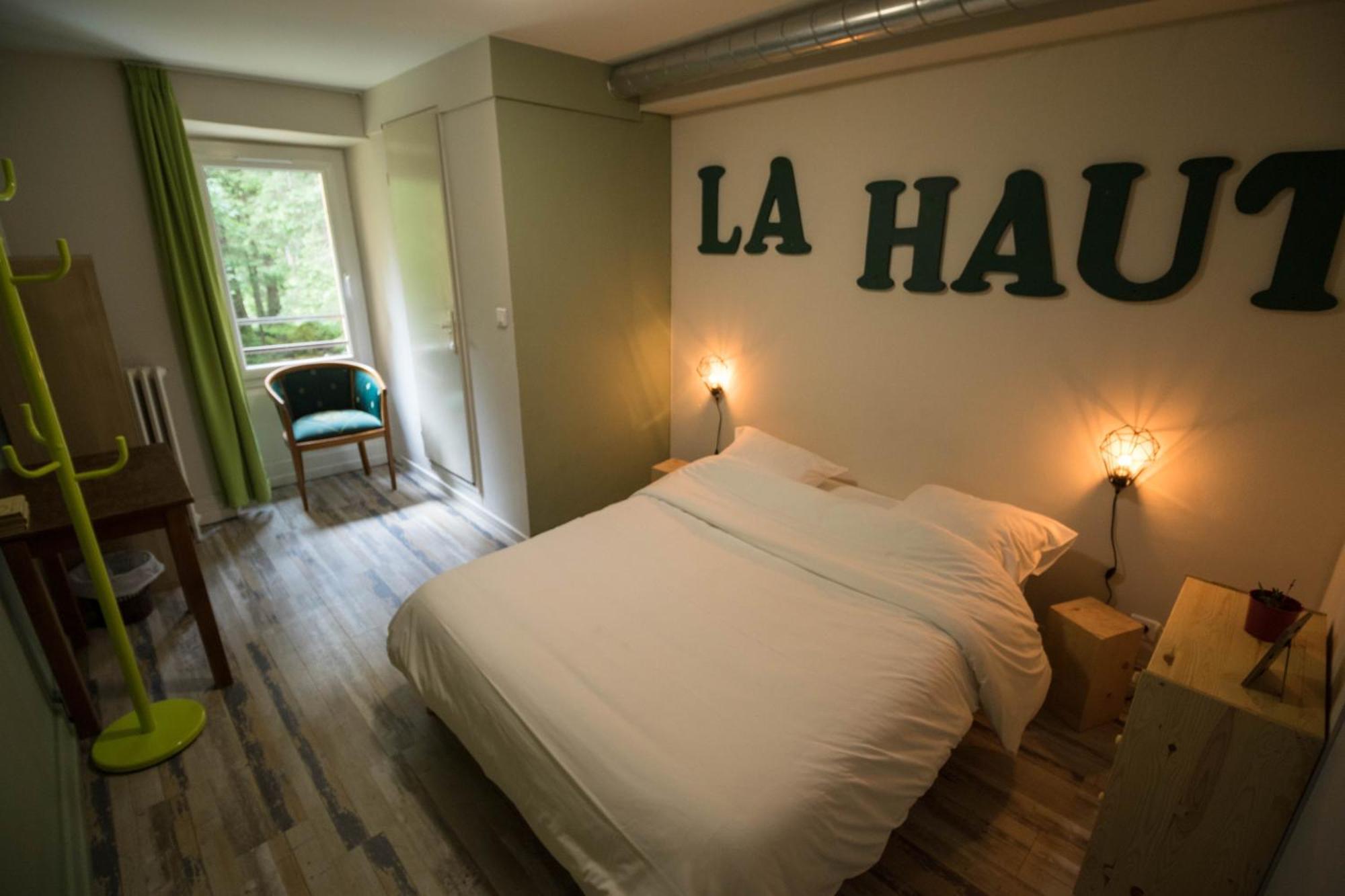 1861 Chatel Hostel Esterno foto